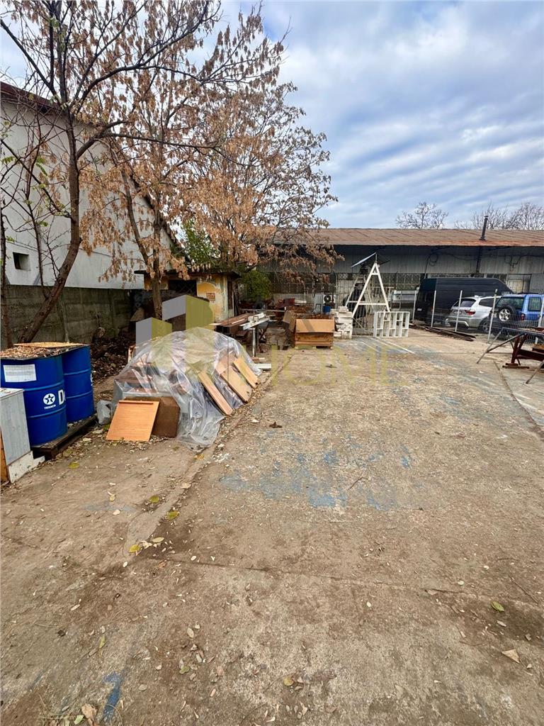 Inchiriere hala industriala cu platforma betonata, in Ploiesti, zona Mihai Bravu.