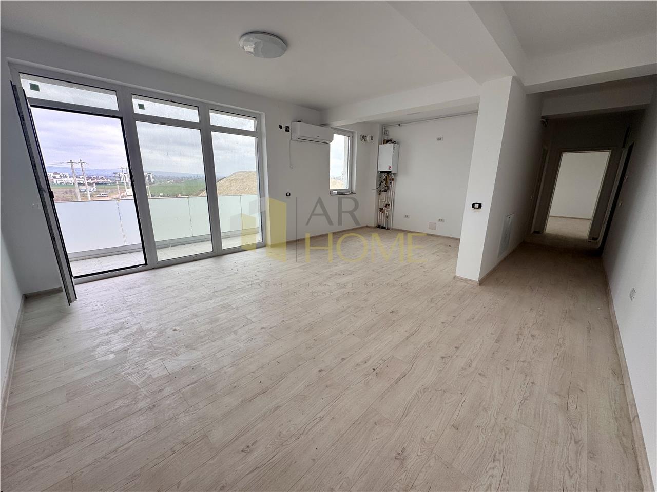 Apartament 2 camere, 2 balcoane,  2 locuri de parcare, Ploiesti, zona Albert