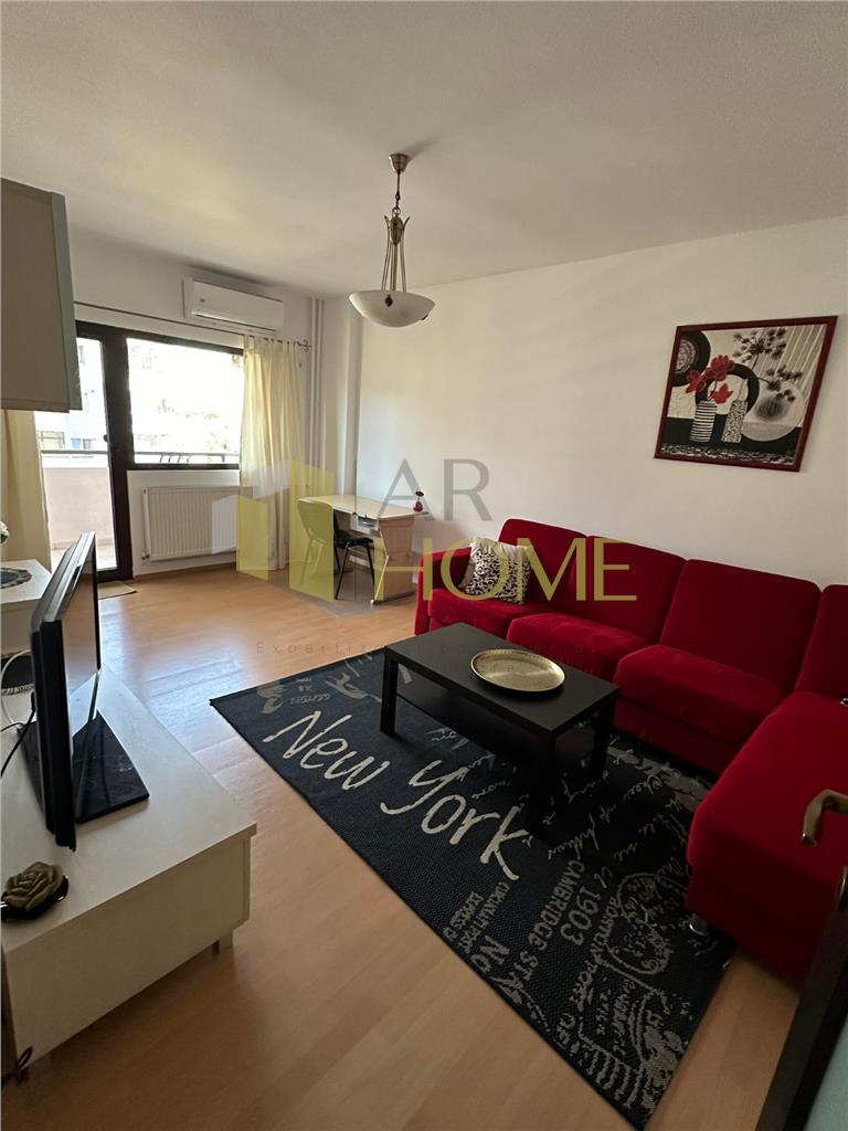 Inchiriere apartament 2 camere, Ploiesti, zona Piata M. Viteazul