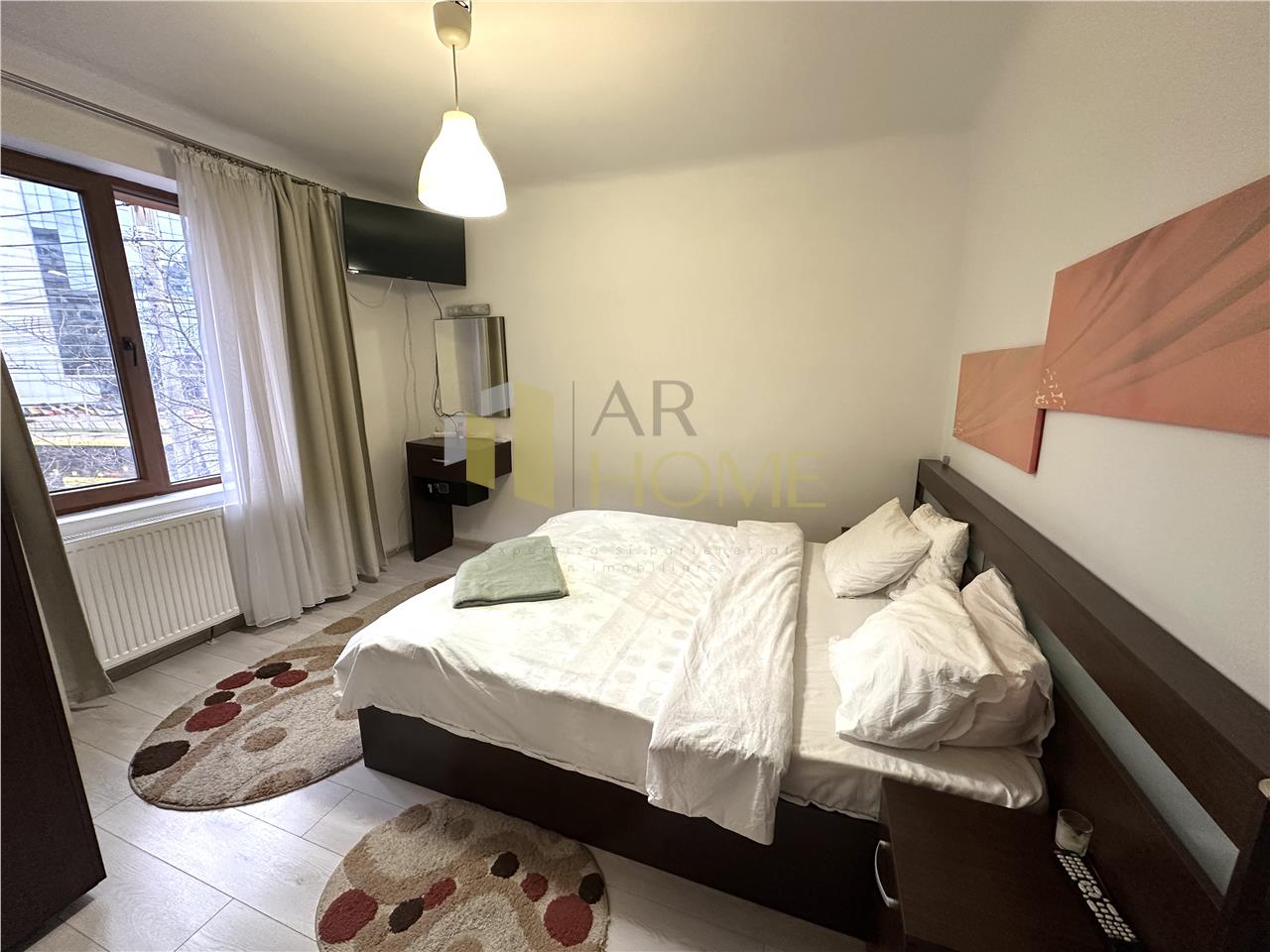 Inchiriez apartament 2 camere, ultracentral, Ploiesti, gradina proprie