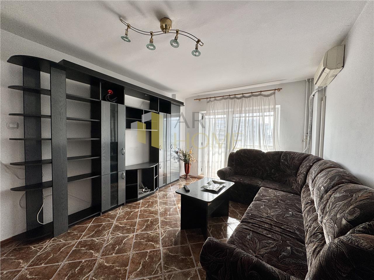 Inchiriere apartament 3 camere, zona ultracentrala, spatios, 2 bai, 2 balcoane, Ploiesti