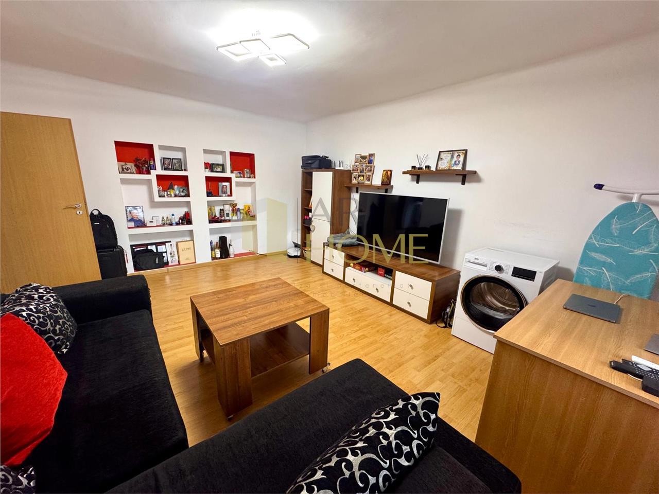 Vanzare apartament in casa, curte proprie, Ploiesti, zona centrala.