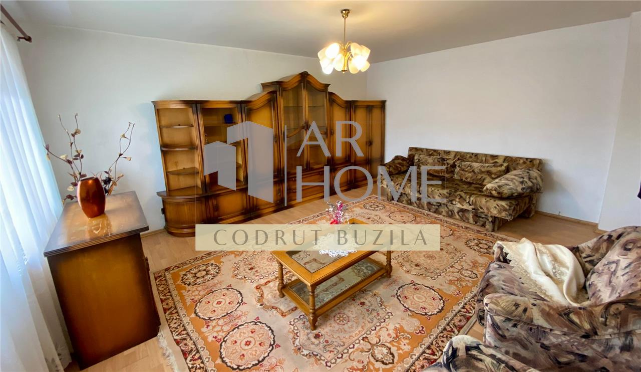 Inchiriere apartament 3 camere cu centrala proprie, zona Eroilor, Ploiesti