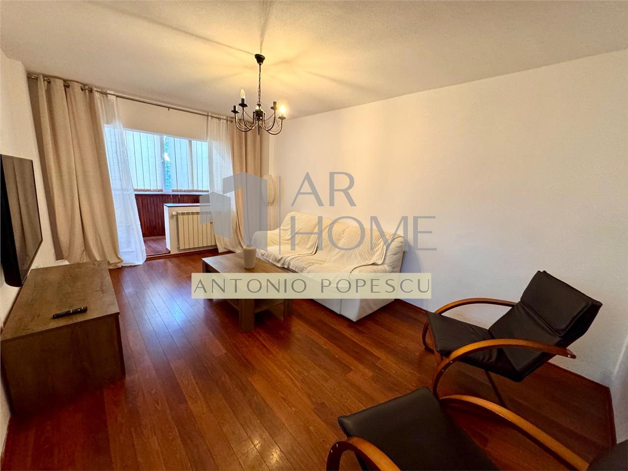 Apartament 3 camere, decomandat, Ploiesti, zona Gh. Doja.