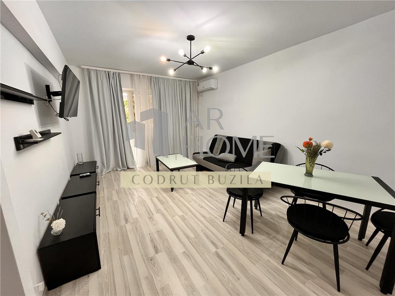 Apartament 2 camere, renovat, zona Republicii, Ploiesti