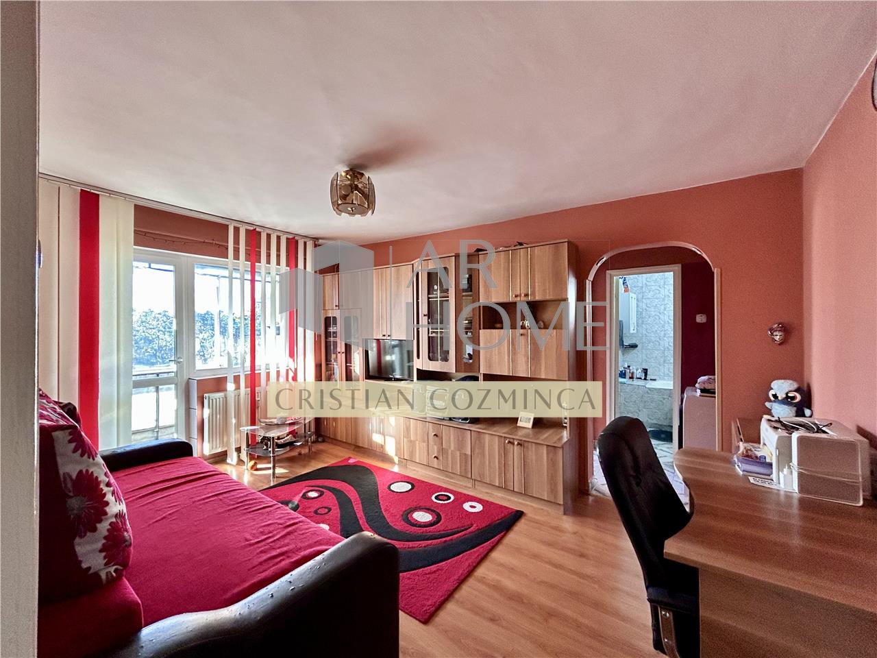 Apartament cu 2 camere, semidecomandat, Ploiesti, Vest I