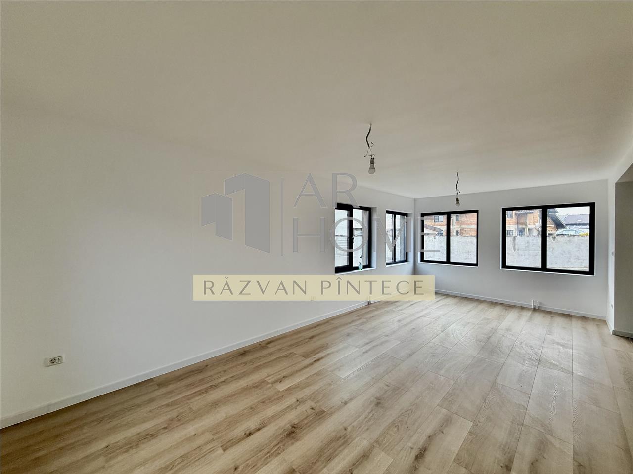 Casa P+1E, 4 camere, teren 555 mp, Strejnicu langa Ploiesti