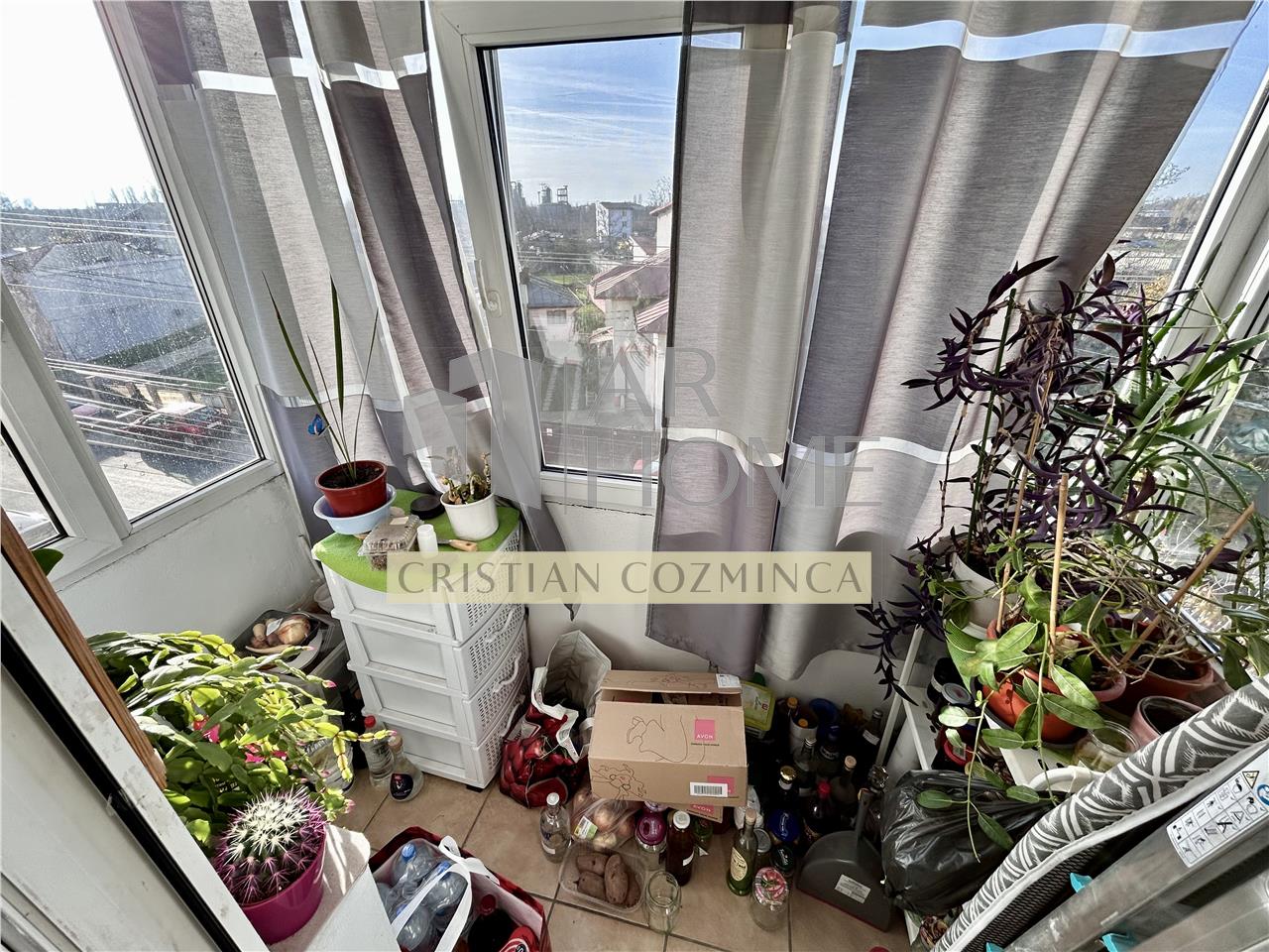 Apartament 3 camere, semidecomandat, 50.35 mp, Bd. Bucuresti, Ploiesti