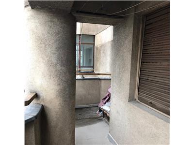 Apartament 2 camere, decomandat, bloc Winmarkt, ultracentral, Ploiesti