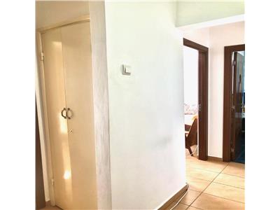 Apartament 2 camere, decomandat, imbunatatiri, zona AFI, Ploiesti