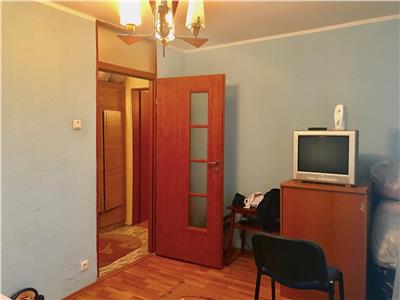 Apartament 2 camere semidecomandat 58 mp Enachita Vacarescu Ploiesti