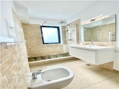 Apartament 3 camere. de lux 3 bai parcare subterana central Ploiesti