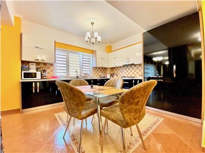 Apartament 3 camere, decomandat, 100 mp, zona Republicii, Ploiesti