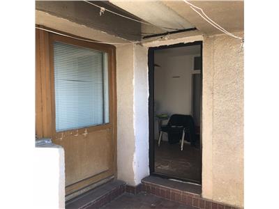 Apartament 3 camere, decomandat, zona ultracentrala, Ploiesti