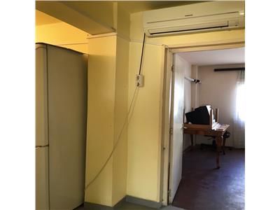 Apartament 3 camere, decomandat, zona ultracentrala, Ploiesti