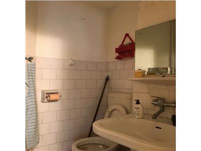 Apartament 3 camere, decomandat, zona ultracentrala, Ploiesti