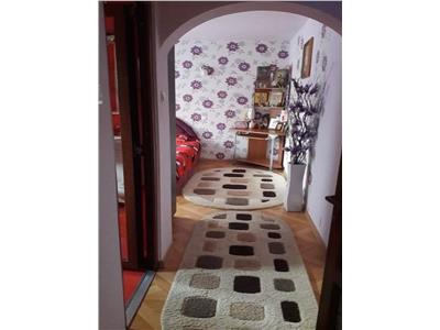 Apartament 4 camere, decomandat, 108 mp, zona Marasesti, Ploiesti