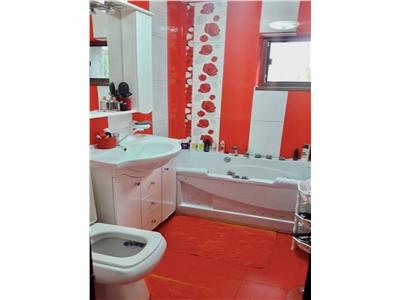 Apartament 4 camere, decomandat, 108 mp, zona Marasesti, Ploiesti