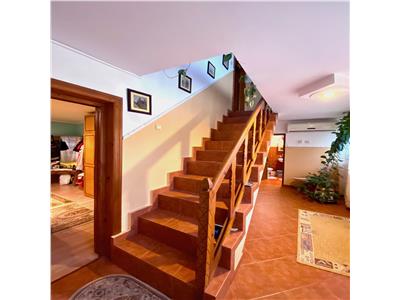 Casa P+1E si anexe, 2600 mp , Poienarii Burchi, Prahova