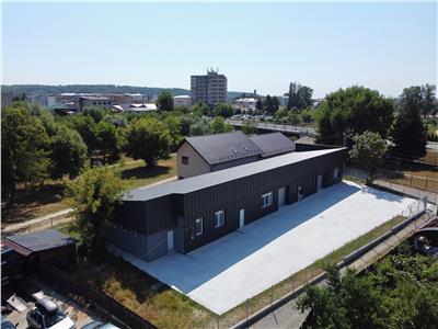 Hala industriala, renovata complet, 280 mp, central Moreni, Dambovita