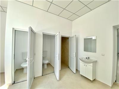 Hala industriala, renovata complet, 280 mp, central Moreni, Dambovita