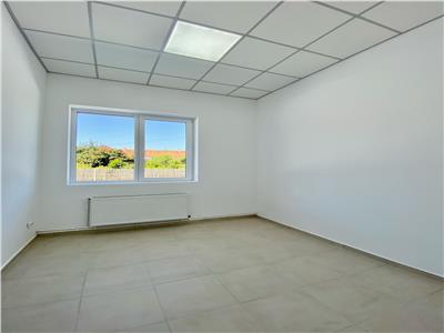 Hala industriala, renovata complet, 280 mp, central Moreni, Dambovita