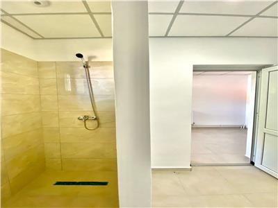 Hala industriala, renovata complet, 280 mp, central Moreni, Dambovita