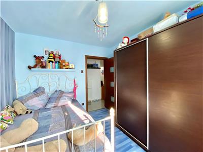 Apartament 4 camere, renovat, centrala termica ,Malu Rosu, Ploiesti