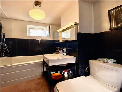 Apartament 4 camere, renovat, centrala termica ,Malu Rosu, Ploiesti