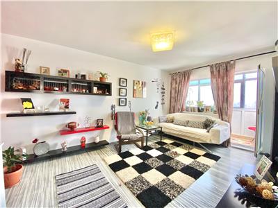 Apartament 4 camere, renovat, centrala termica ,Malu Rosu, Ploiesti