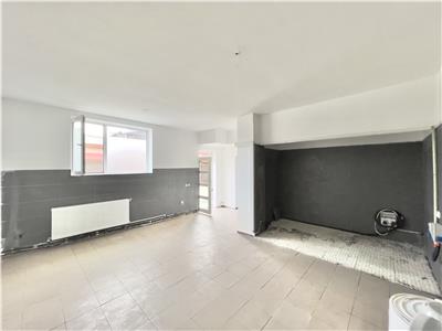 Spatiu 100 mp, curte 50 mp, zona Buna Vestire, Ploiesti