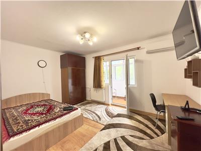 Garsoniera decomandata, recent renovata, zona Marasesti 9 Mai Ploiesti