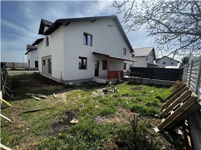 Vanzare casa 4 camere, in Strejnicu, la 5 minute de Ploiesti