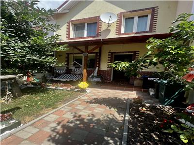 Vanzare casa 4 camere, de tip insiruit, Ploiesti, zona Nord