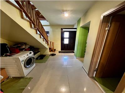 Vanzare casa 4 camere, de tip insiruit, Ploiesti, zona Nord