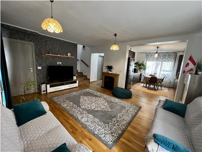 Vanzare casa 4 camere, in Ploiesti, zona cartier Albert