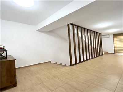 Casa de vanzare P+1E+M, mobilata utilata, Irish Park Albert Ploiesti