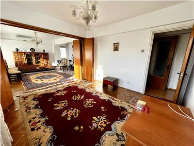 Vanzare apartament 5 camere, in Ploiesti, zona ultracentrala