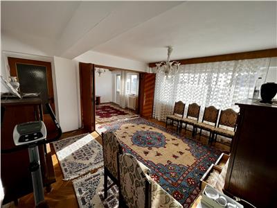 Vanzare apartament 5 camere, in Ploiesti, zona ultracentrala
