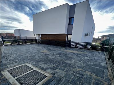 Vanzare vila 4 camere, de lux, Paulesti, intr un cartier privat