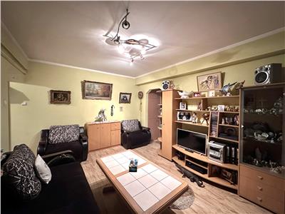 Apartament 3 camere, semidecomandat, ultracentral, Ploiesti