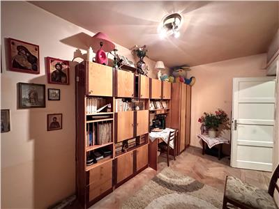 Apartament 3 camere, semidecomandat, ultracentral, Ploiesti