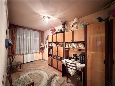 Apartament 3 camere, semidecomandat, ultracentral, Ploiesti