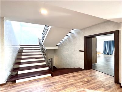 Vila de lux, P+1E+M, mobilata utilata, garaj, zona Bereasca, Ploiesti