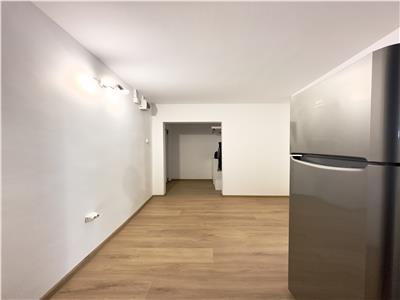 Apartament 2 camere, renovat, prima inchiriere, zona Vest, Ploiesti