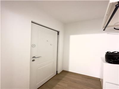 Apartament 2 camere, renovat, prima inchiriere, zona Vest, Ploiesti