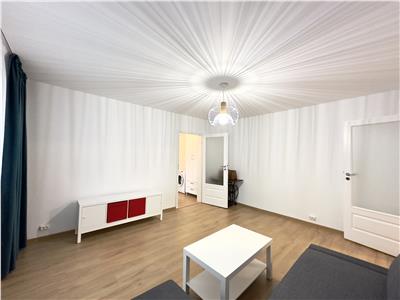 Apartament 2 camere, renovat, prima inchiriere, zona Vest, Ploiesti