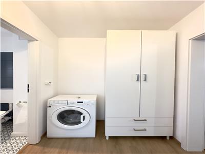 Apartament 2 camere, renovat, prima inchiriere, zona Vest, Ploiesti