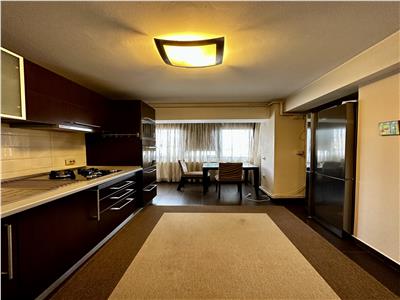 Inchiriere apartament 3 camere transformat in 2, Ploiesti ultracentral