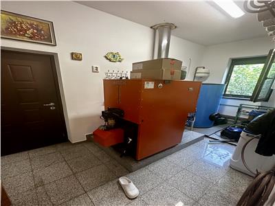 Vanzare vila 4 camere, la 3 minute de A3, in Rafov Prahova